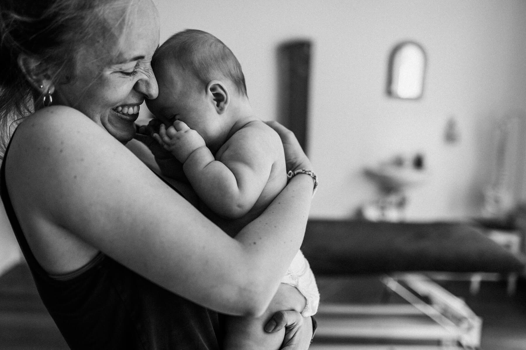 Osteopathie für Schwangere und Mütter Hamburg Altona